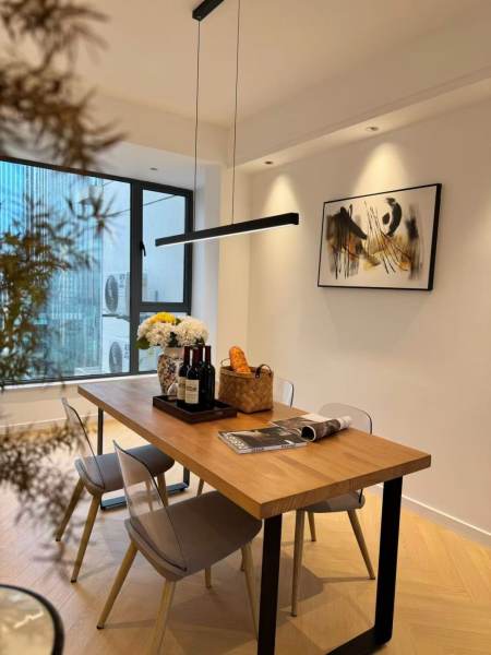 Housing image — Dining Area