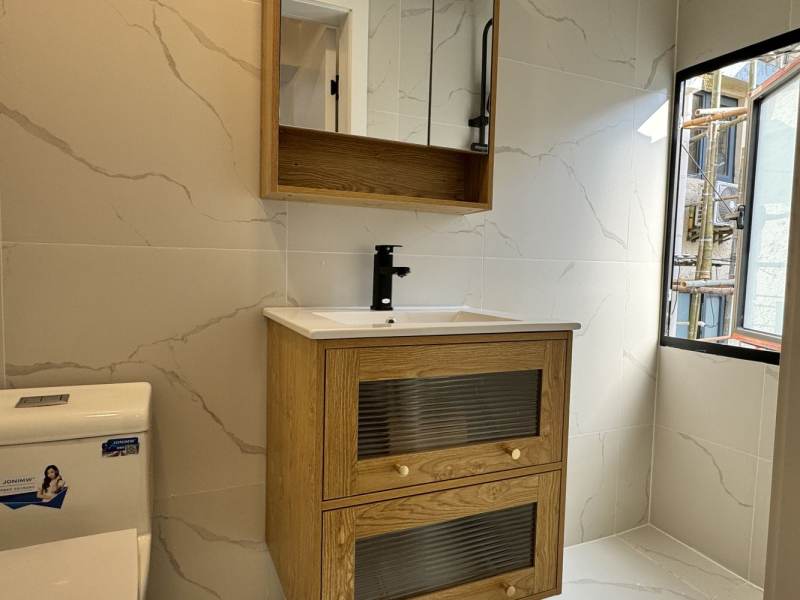 Housing image — Bathroom