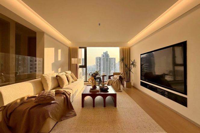 High-Floor 2BR Apartment at Brilliant City (L3/L4)