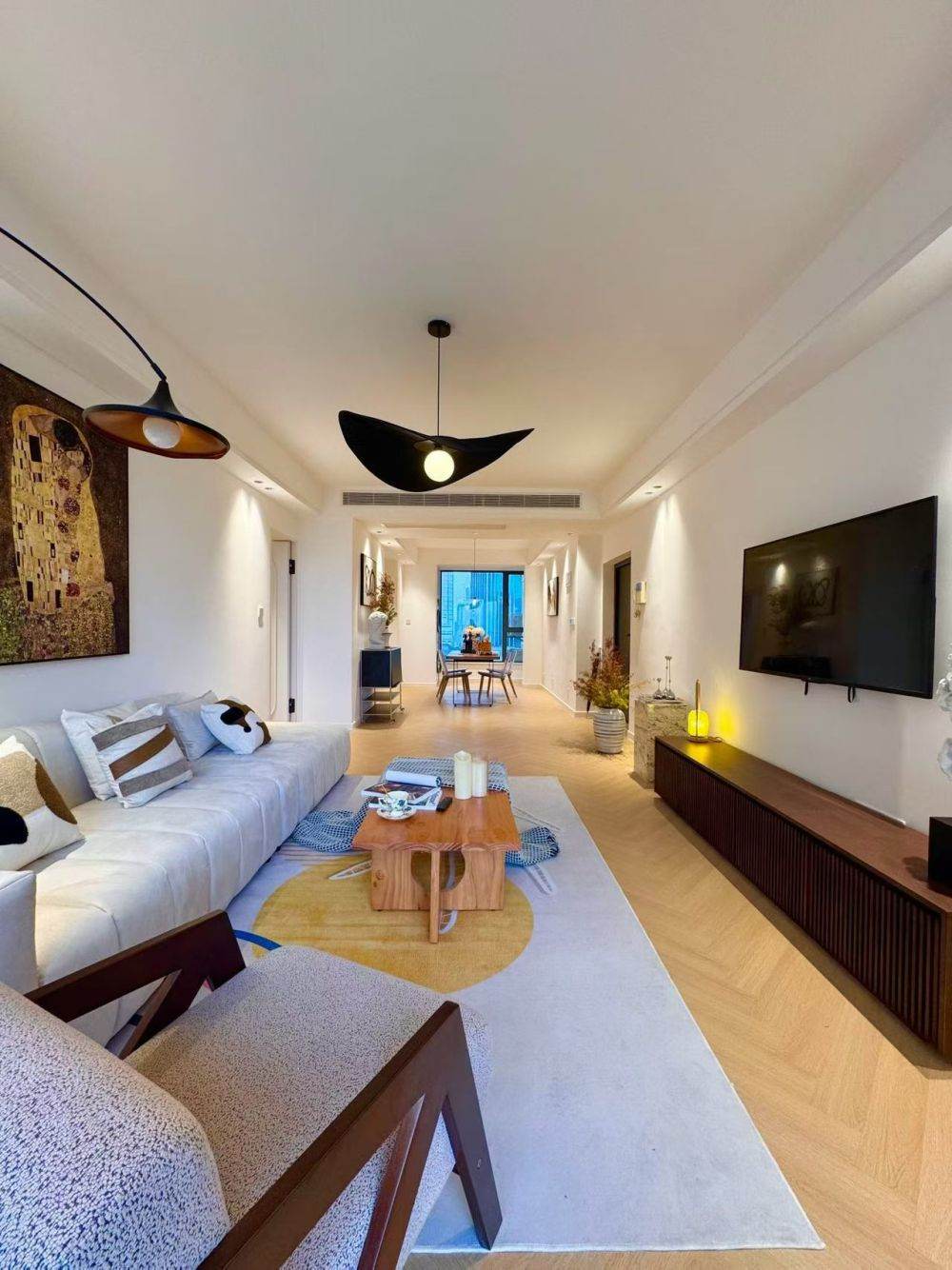 Housing image — Living Room