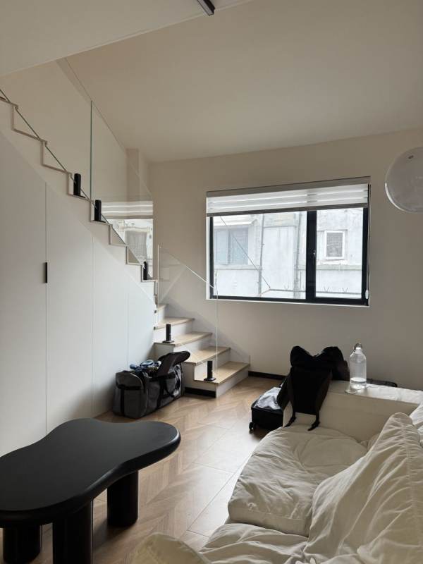 Housing image — Living Room