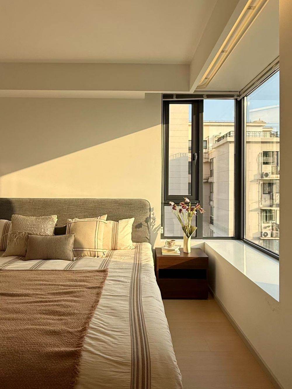 Housing image — Living Room