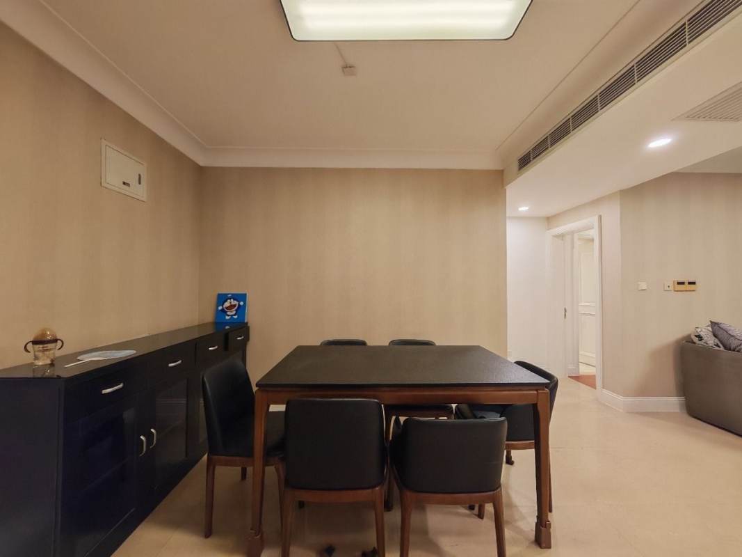 Housing image — Living Room