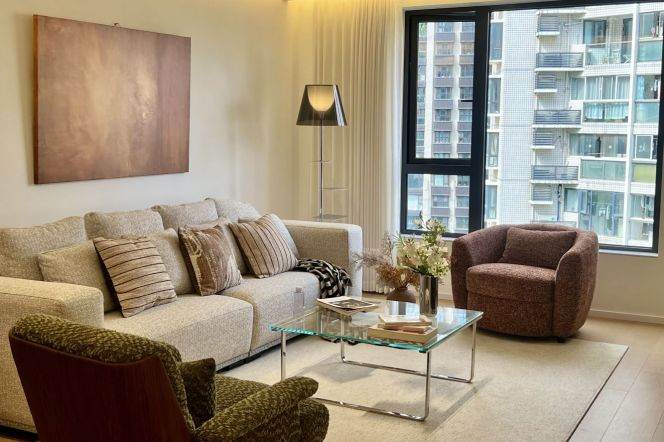 2BR Apartment at Modern Jing'an (L7/L13)