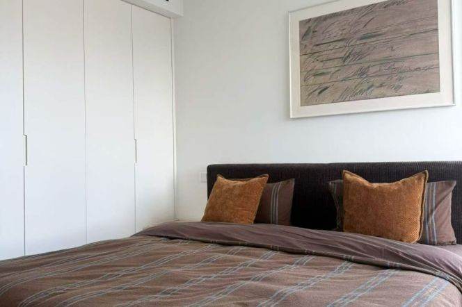 High-Floor 3BR Apartment in Jing'an with Floor-to-Ceiling Windows (L7/L13)
