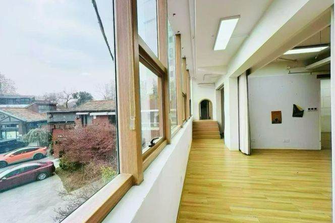 Spacious Studio Office at Creater Space (Kaixuan Lu) (L3/L4)