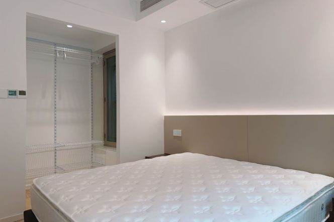 1BR Apartment at 8 Park Avenue (L7)