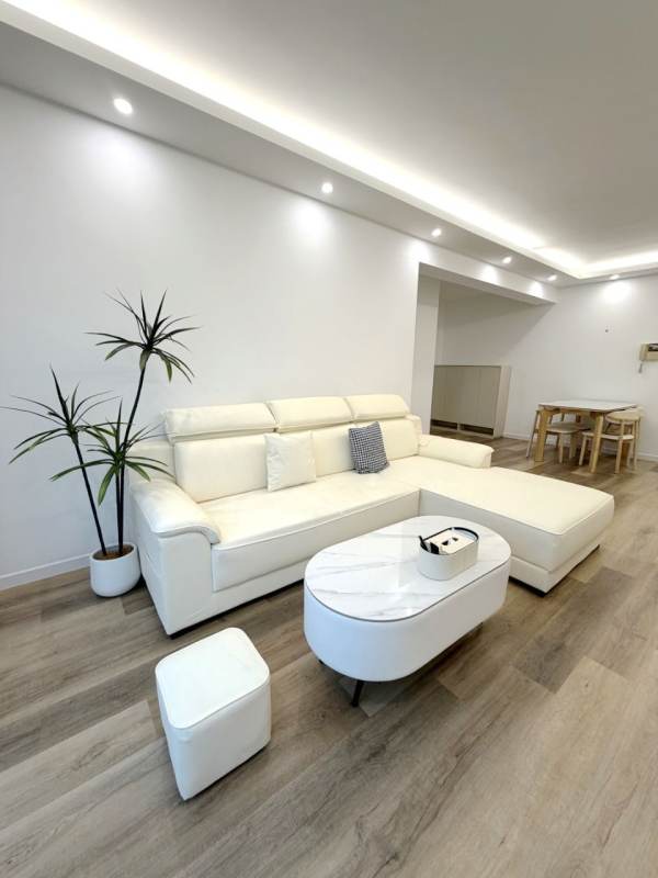 Housing image — Living Room