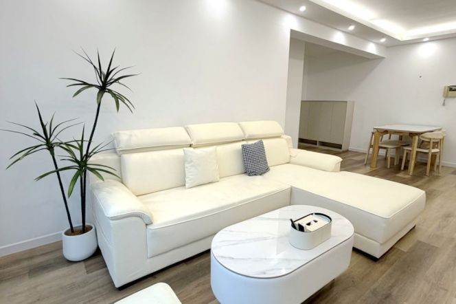 High-Floor 2BR Apartment at Oriental Manhattan (L1/L9/L11)