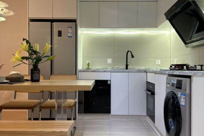 Spacious 2BR Lane House in Old Xuhui with Terrace