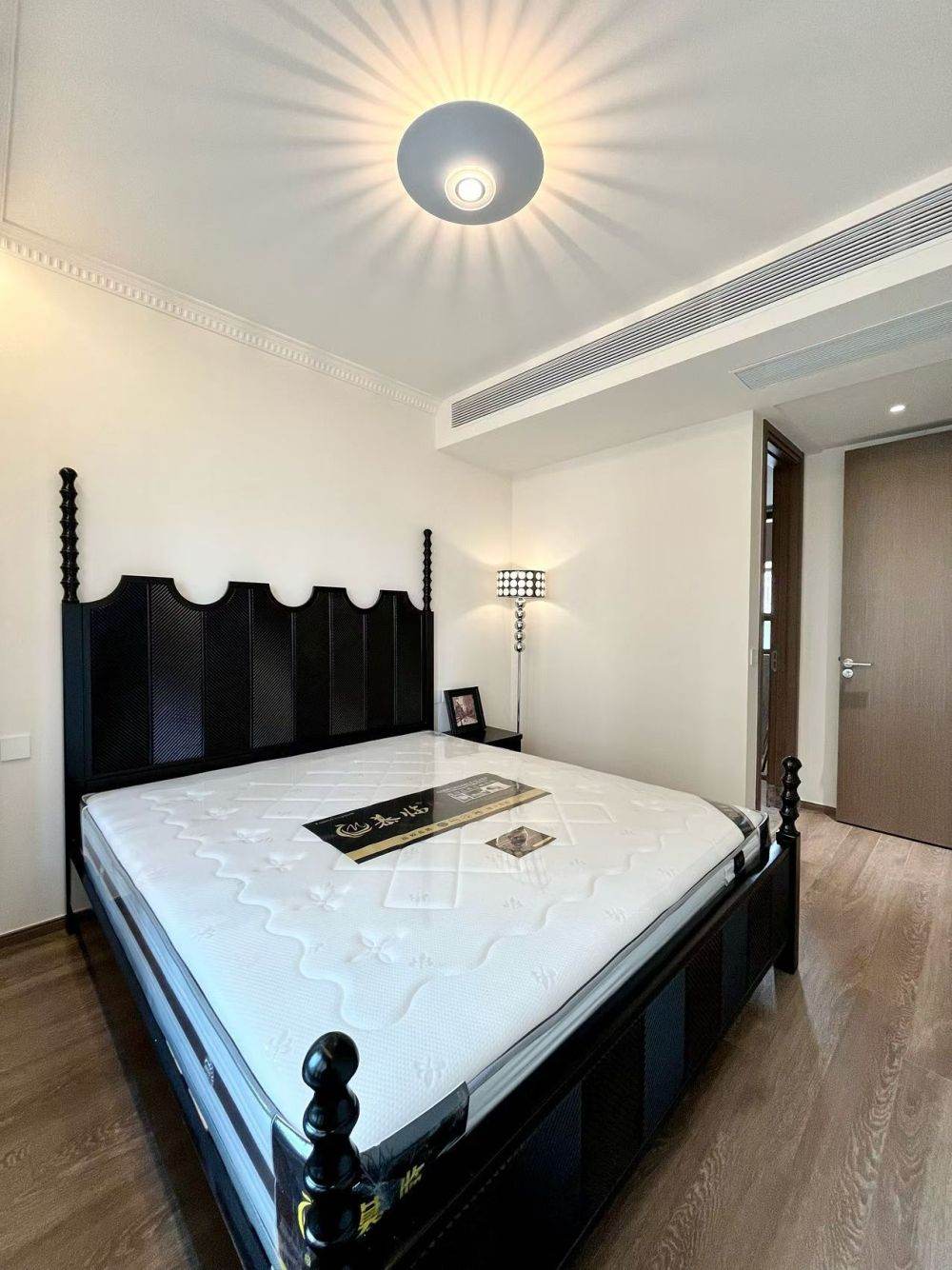 Housing image — Bedroom