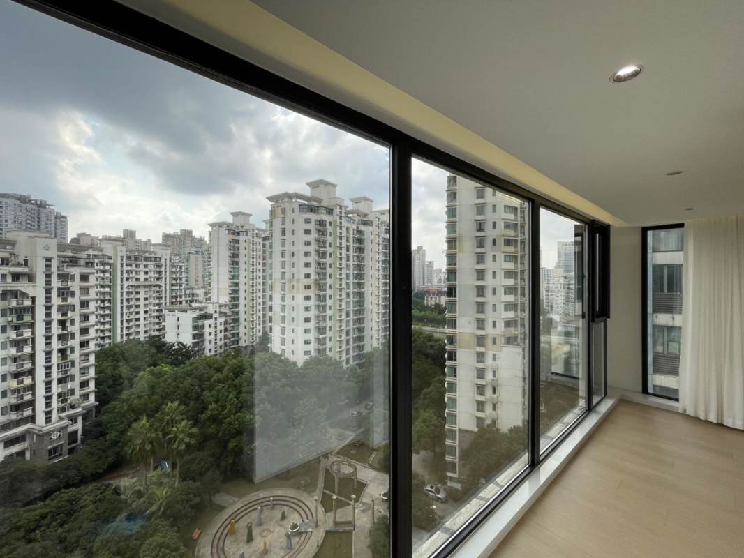 Housing image — Living Room