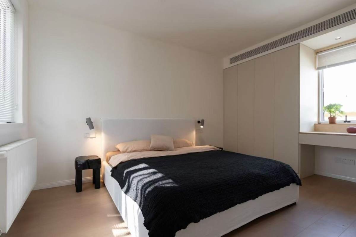 Housing image — Bedroom