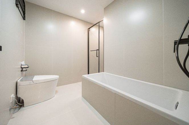 4BR Apartment in Jing'an (L13/L14)