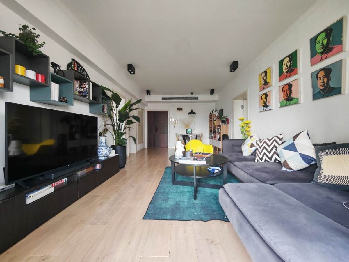 Housing image — Living Room
