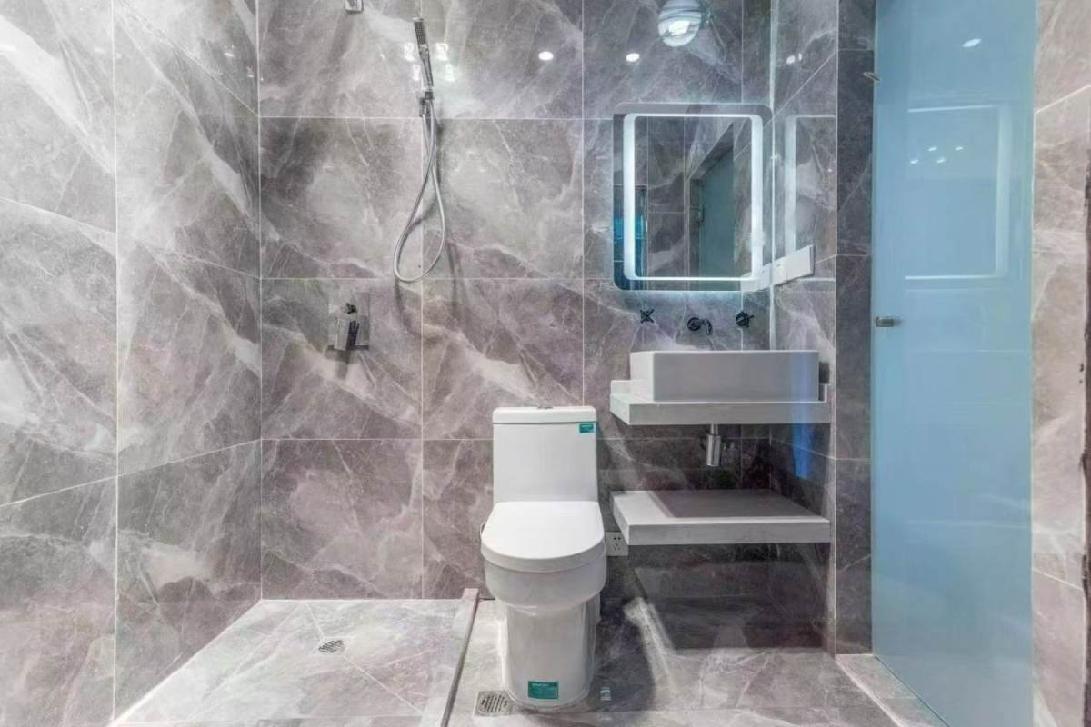 Housing image — Bathroom