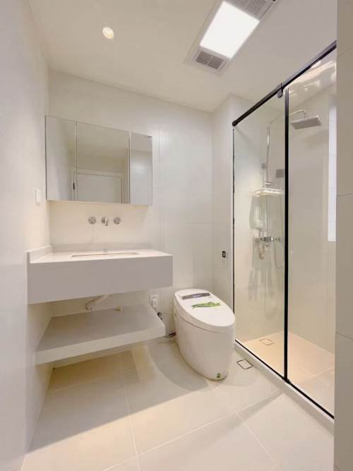 Housing image — Bathroom