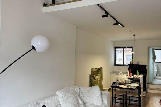 Spacious 1BR Lane House near South Shaanxi Rd Metro (L1/L10/L12/L13)
