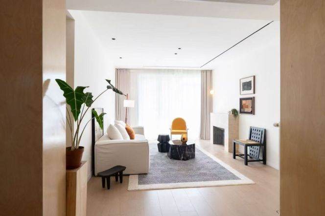 High-Ceiling 2BR Apartment (L3/L11)