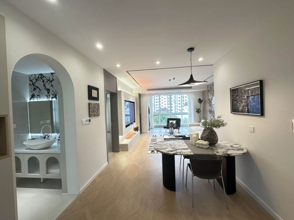 Housing image — Dining Area