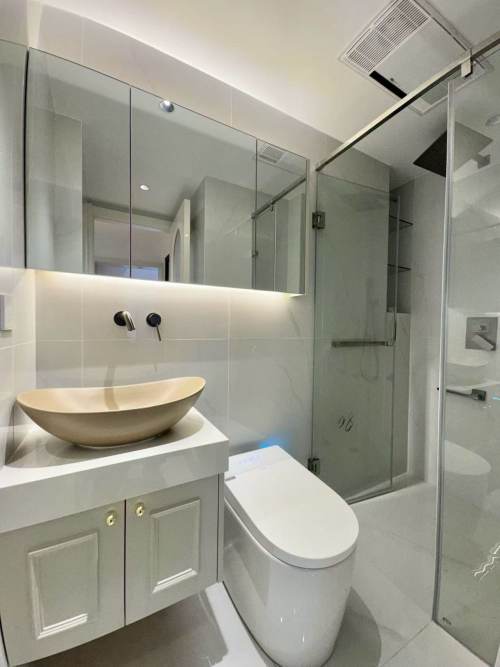 Housing image — Bathroom