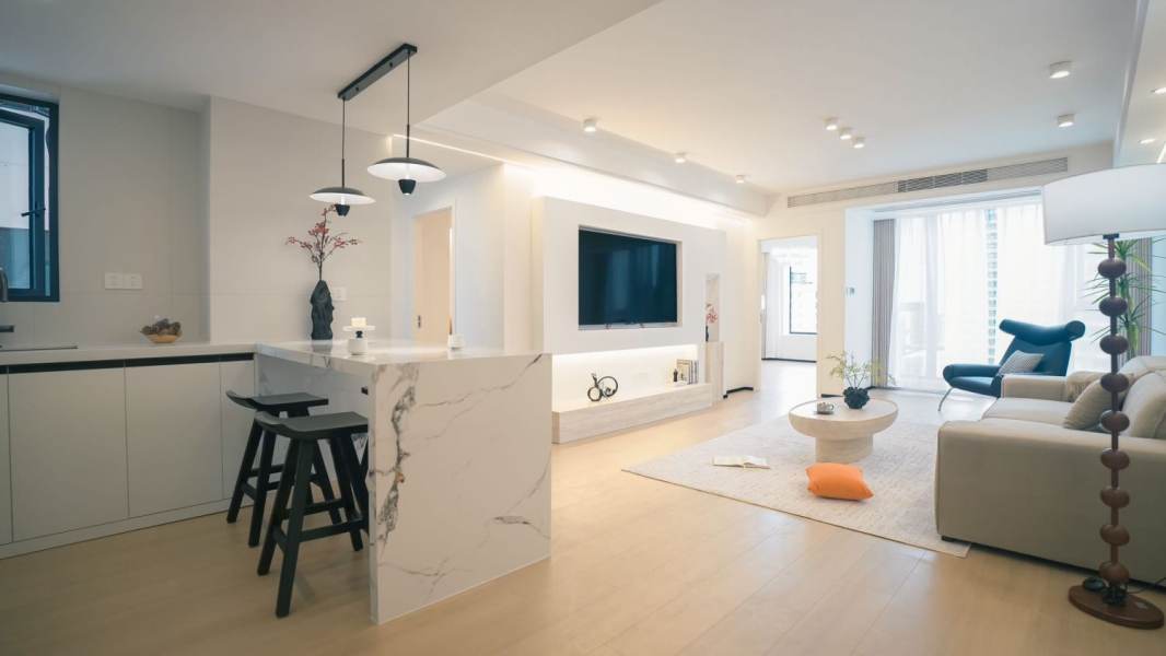 Housing image — Living Room