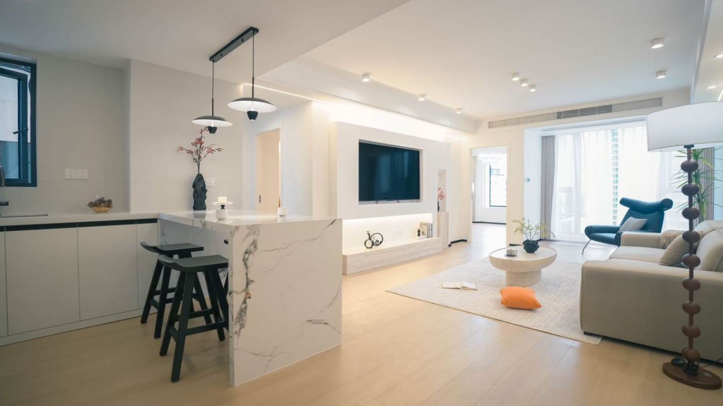 Housing image — Living Room