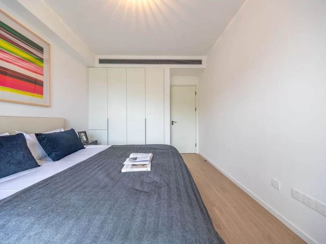 Housing image — Bedroom