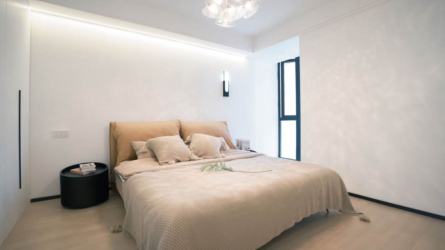 Housing image — Bedroom