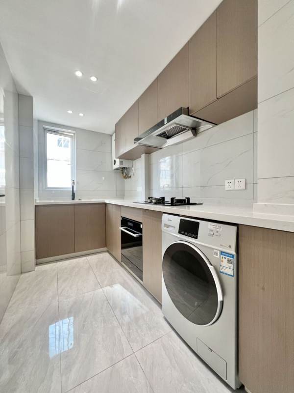 Housing image — Kitchen