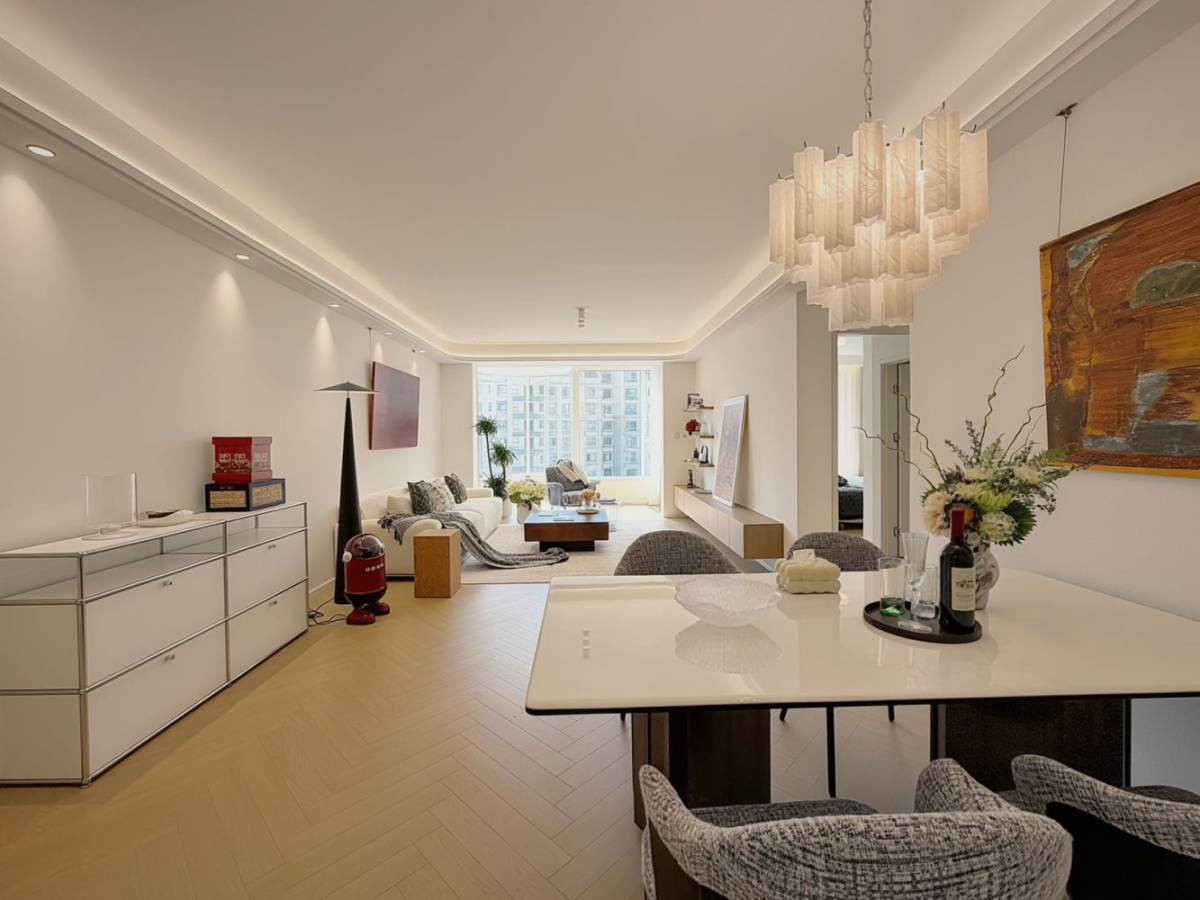 Housing image — Living Room