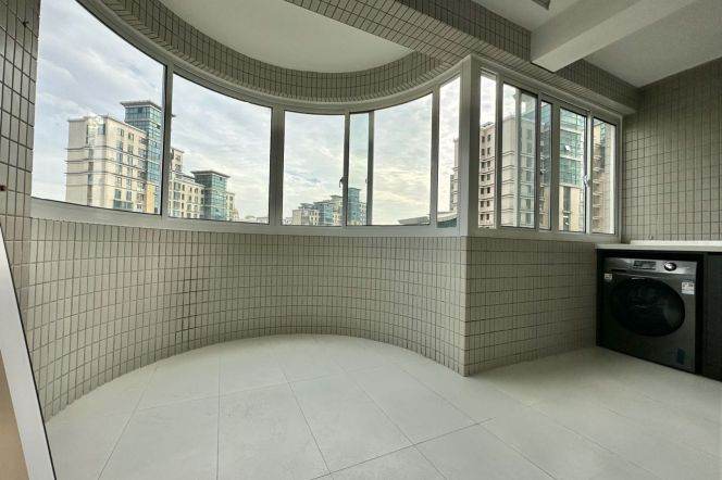 3BR Apartment near Zhongshan Park (L2/L3/L4)
