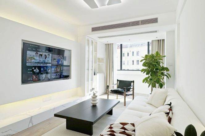 1BR Apartment in Jing'an (L1/L12/L13)
