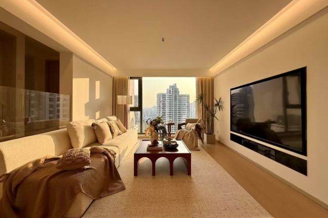 High-Floor 2BR Apartment at Brilliant City (L3/L4)