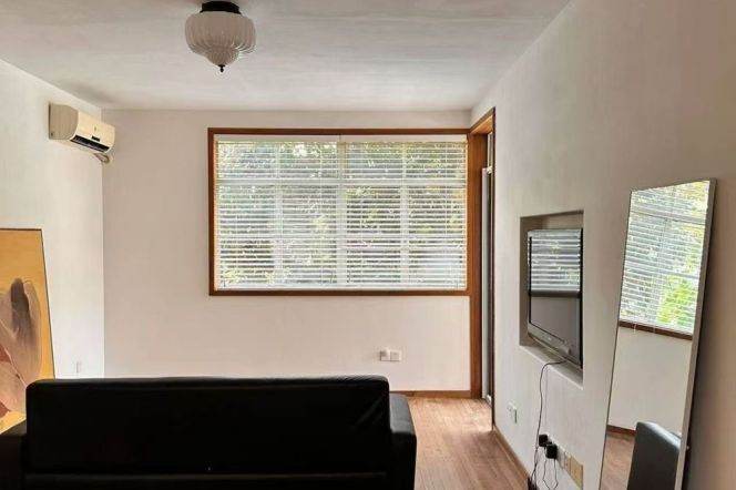 2BR Apartment in Old Xuhui