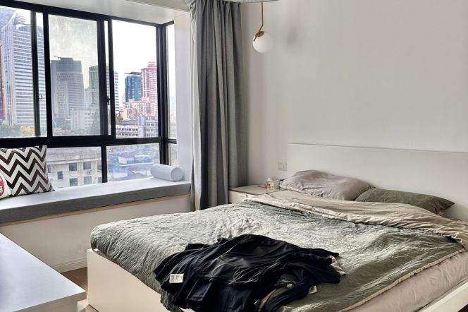 2BR Apartment in Jing'an (L7)