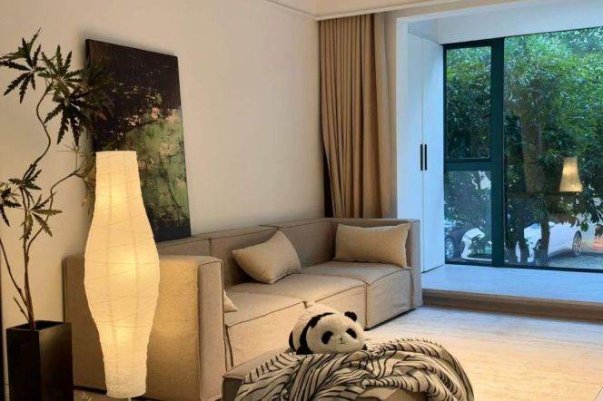 2BR Apartment in Gubei with Green View (L2/L15)