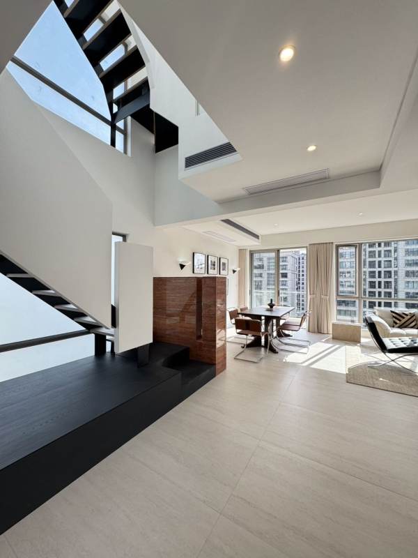 Housing image — Living Room