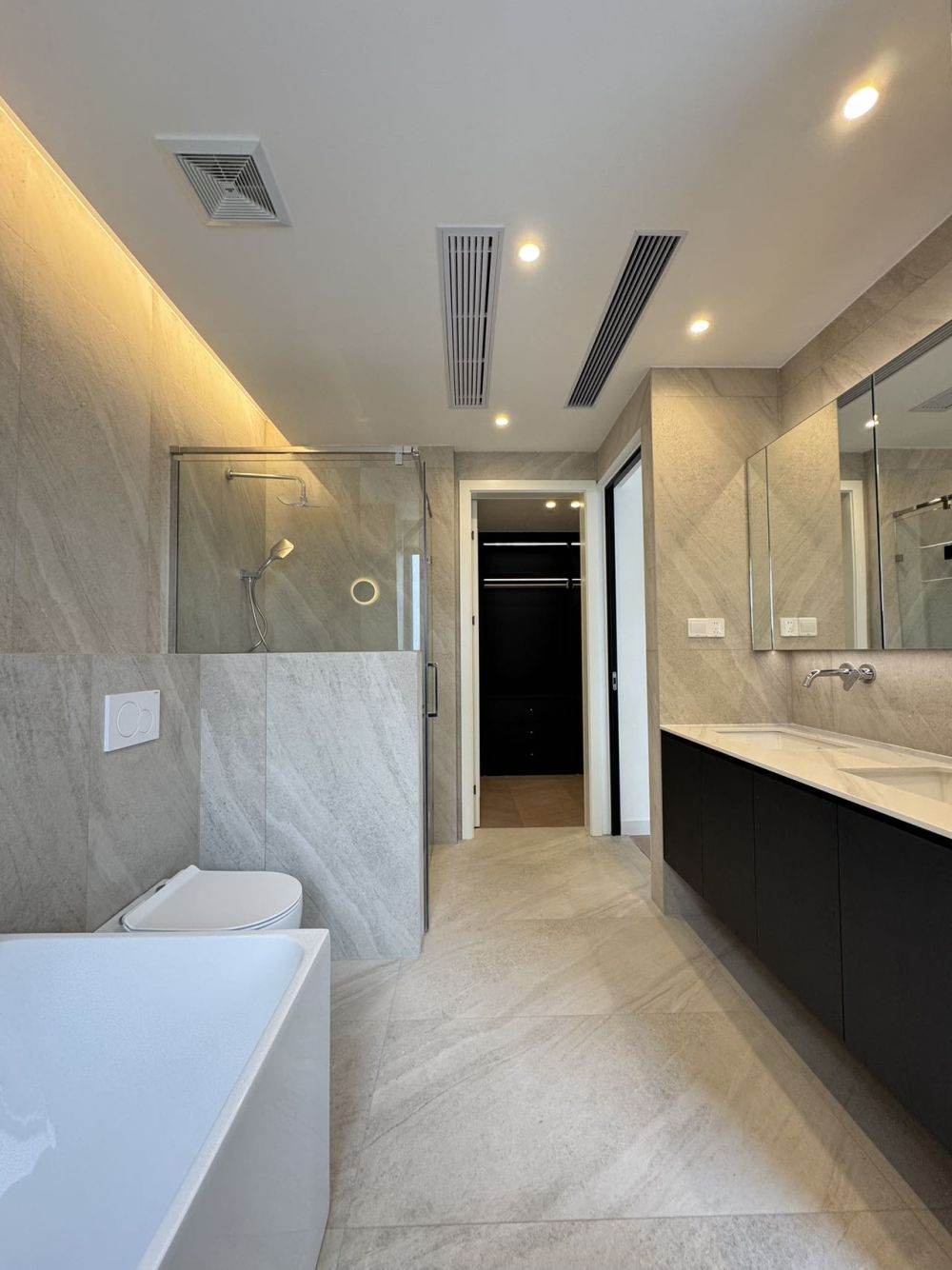 Housing image — Bathroom