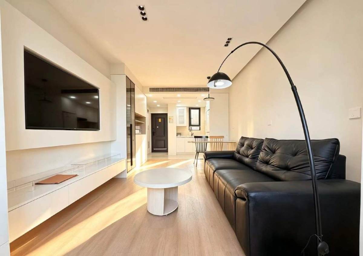 Housing image — Living Room