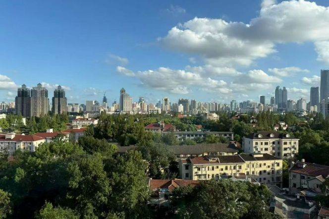 High-Floor Spacious 2BR Apartment near Wukang Mansion
