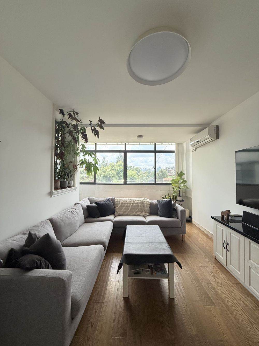 Housing image — Living Room