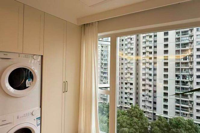 3BR Apartment in Jing'an