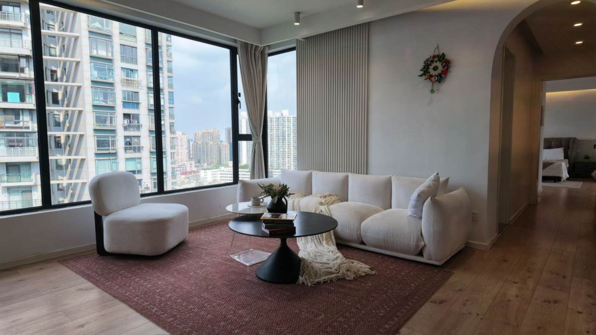 Housing image — Living Room
