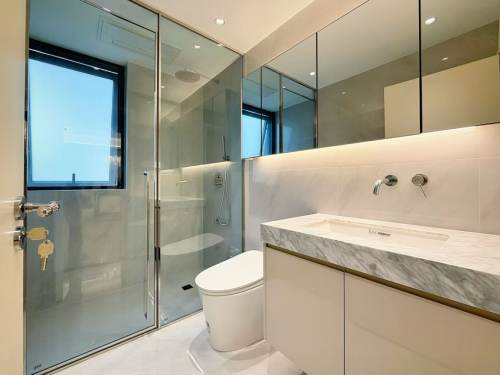 Housing image — Bathroom