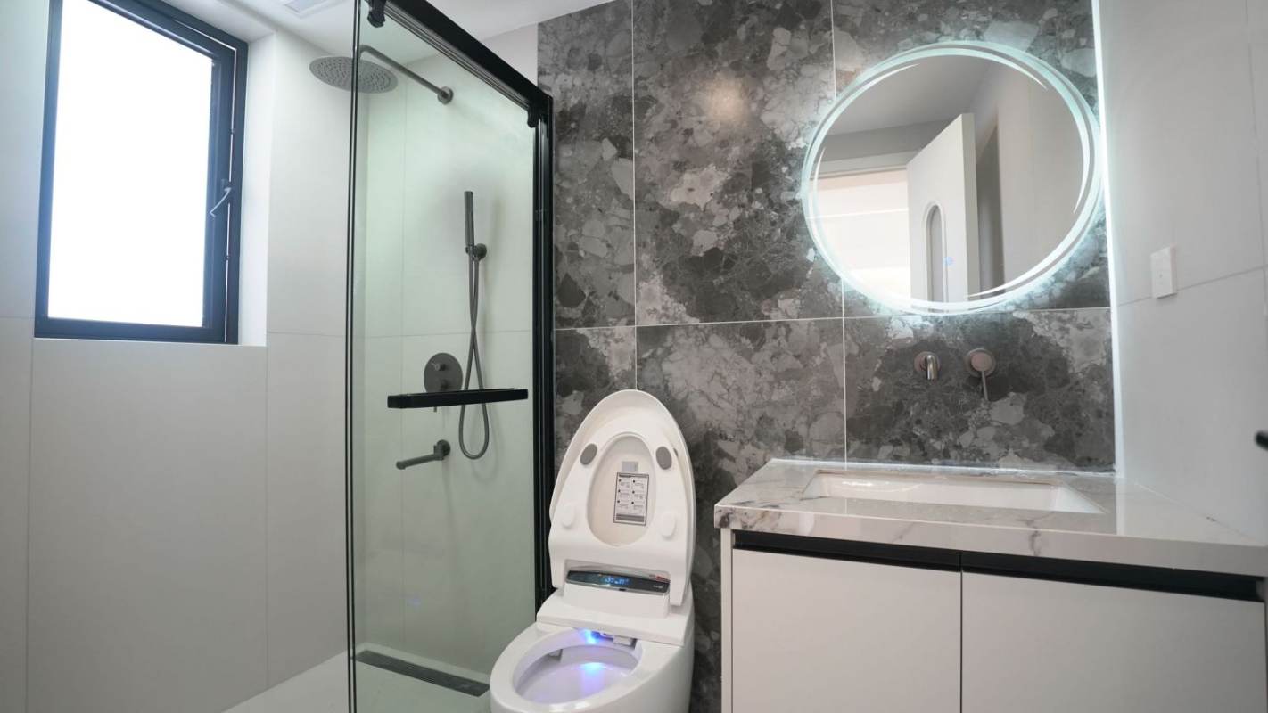 Housing image — Bathroom