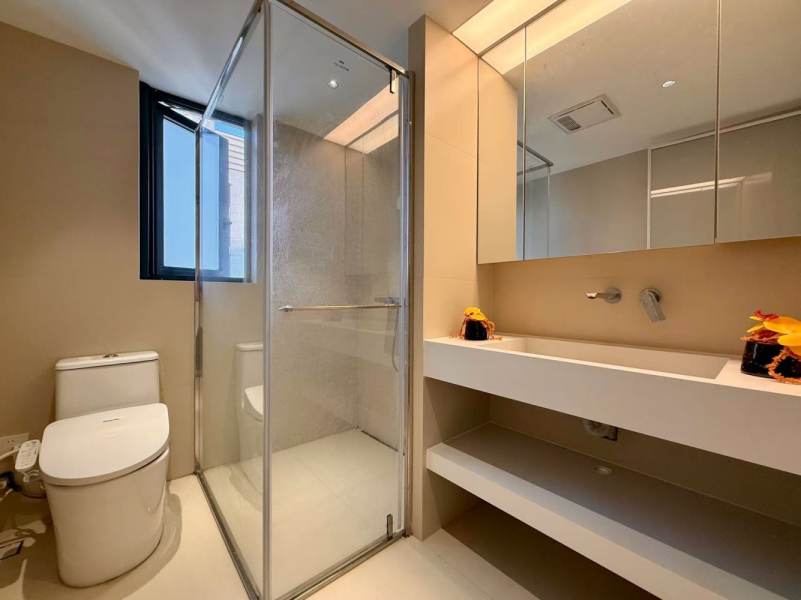 Housing image — Bathroom
