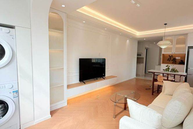 1BR Apartment near Zhongshan Park (L2/L3/L4)