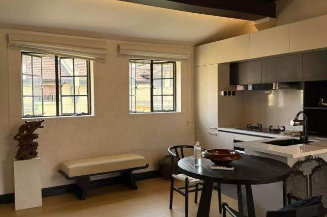 1BR Lane House in Old Xuhui with Terrace