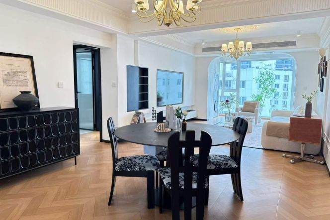 3BR Apartment near Tangqiao Metro with Floor-to-Ceiling Windows (L4)